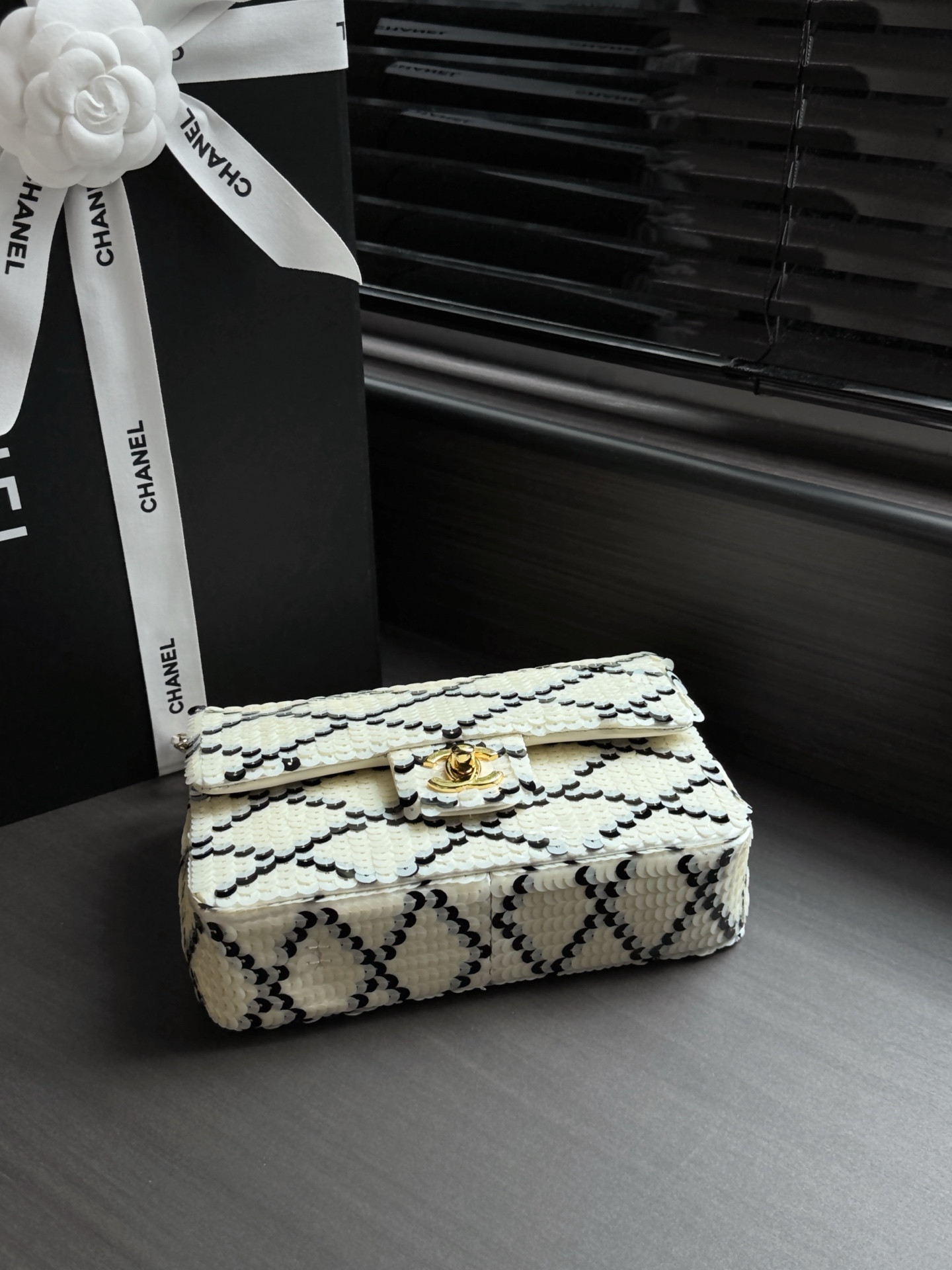 Ch*el flap bag as4561 14x21x8cm