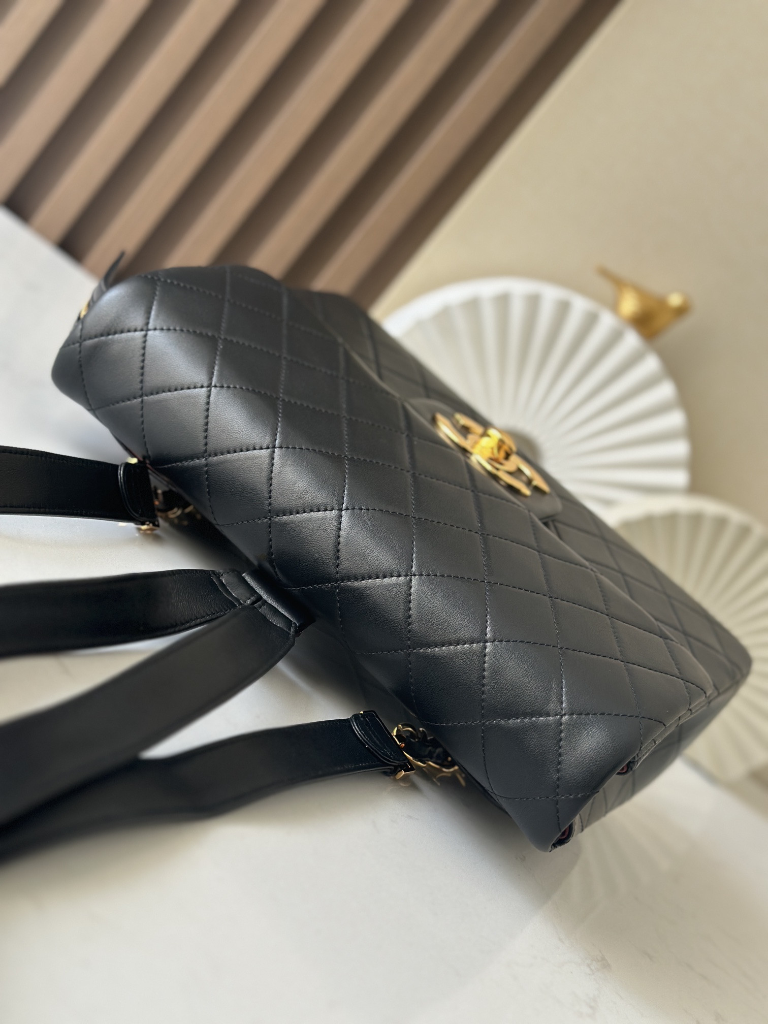 Ch*el flap backpack as2219 30x21x8cm