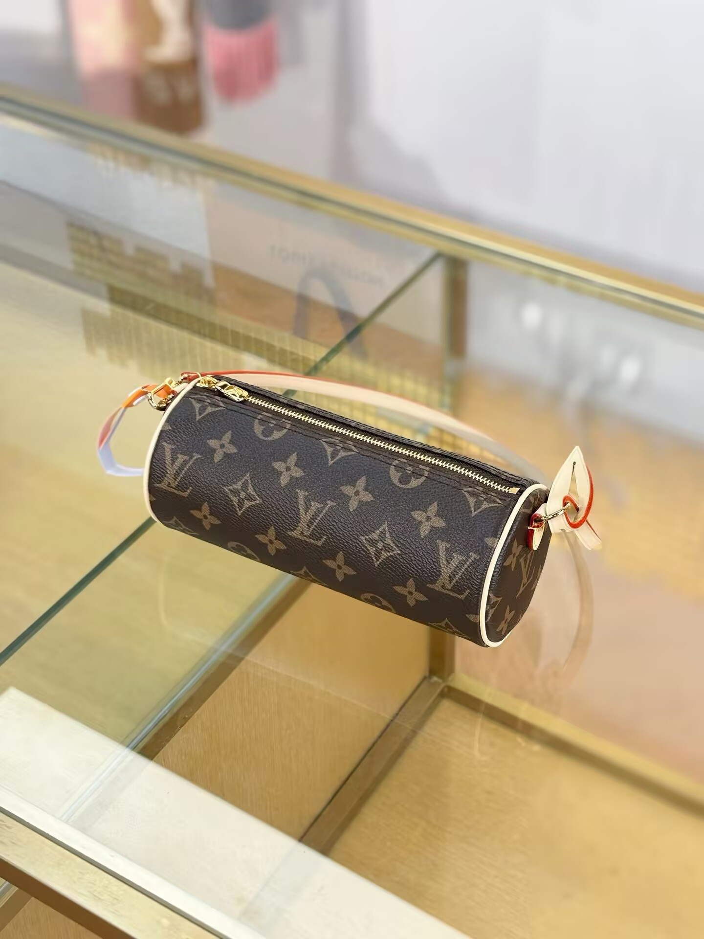 LV Pochette Papillon M25703 20x8.5x8.5cm