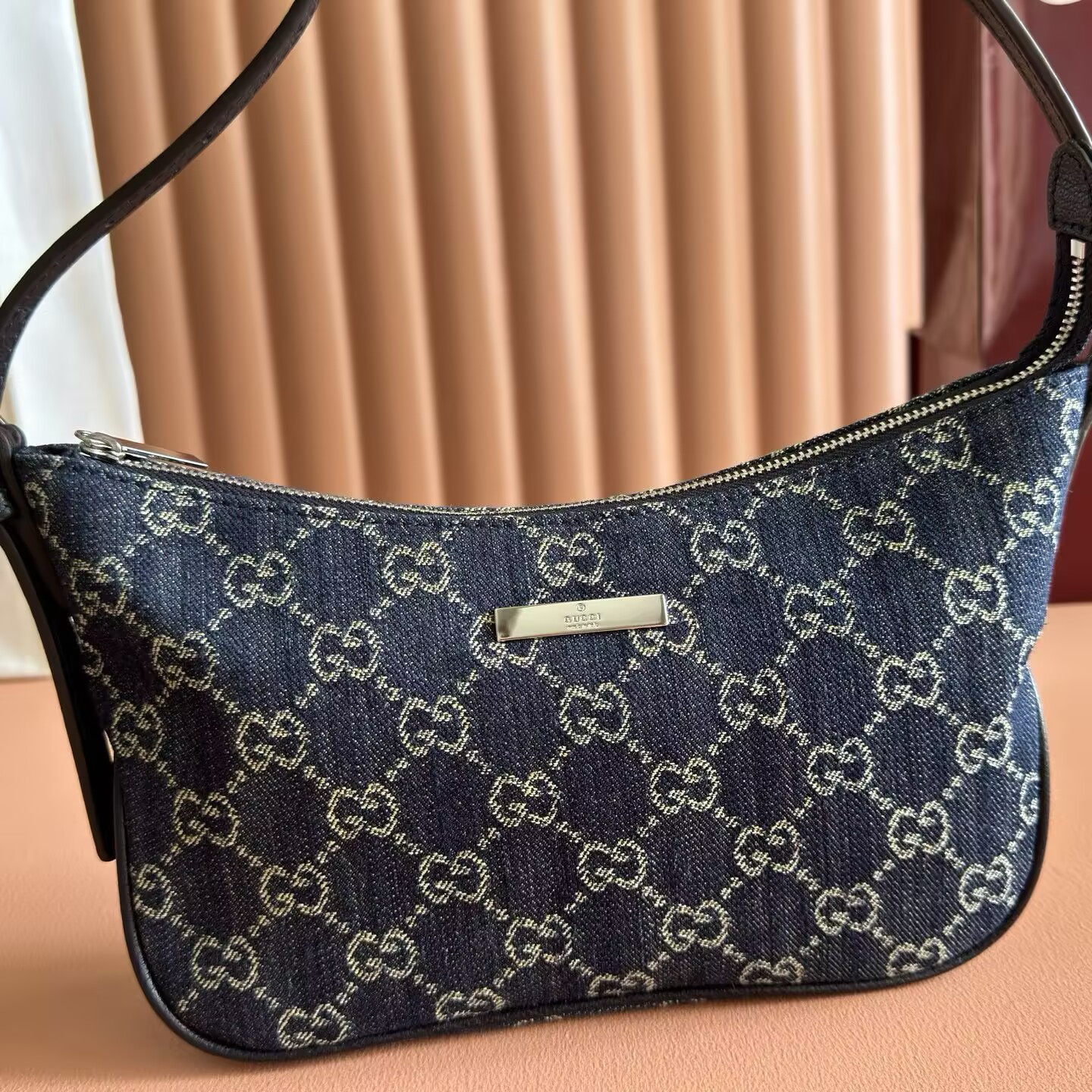 G*u*i lady lunetta small shoulder bag 22x14x5.5cm