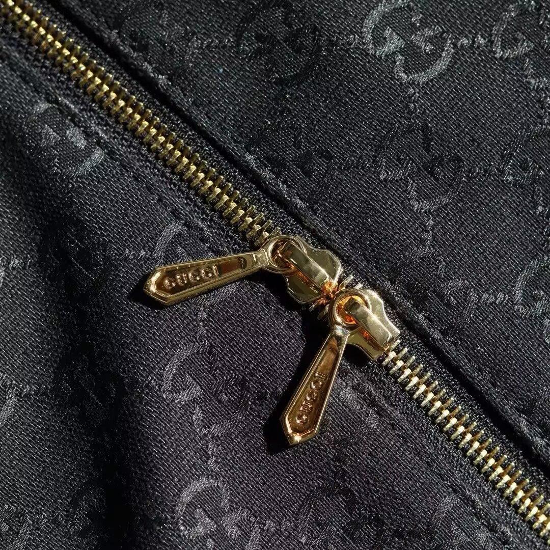 G*u*i brera medium crossbody bag 33x27x15cm
