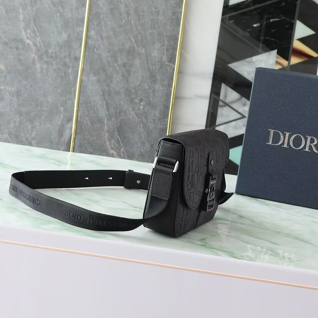 D*0r Small Saddle Messenger Bag With Flap 23x18x6cm