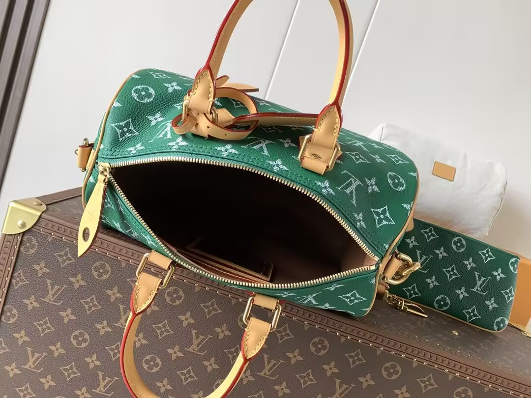 LV Speedy P9 Bandoulière 30 M14077 32x22.5x18cm