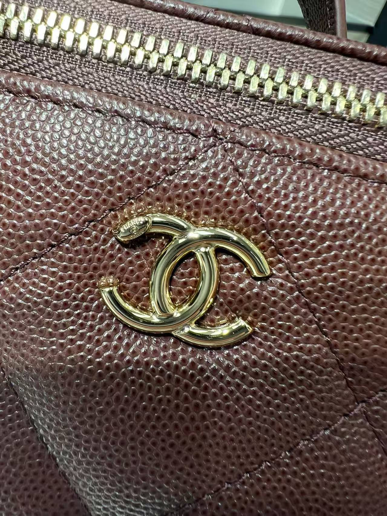 Ch*el classic top handle vanity case with chain 10x7x9cm