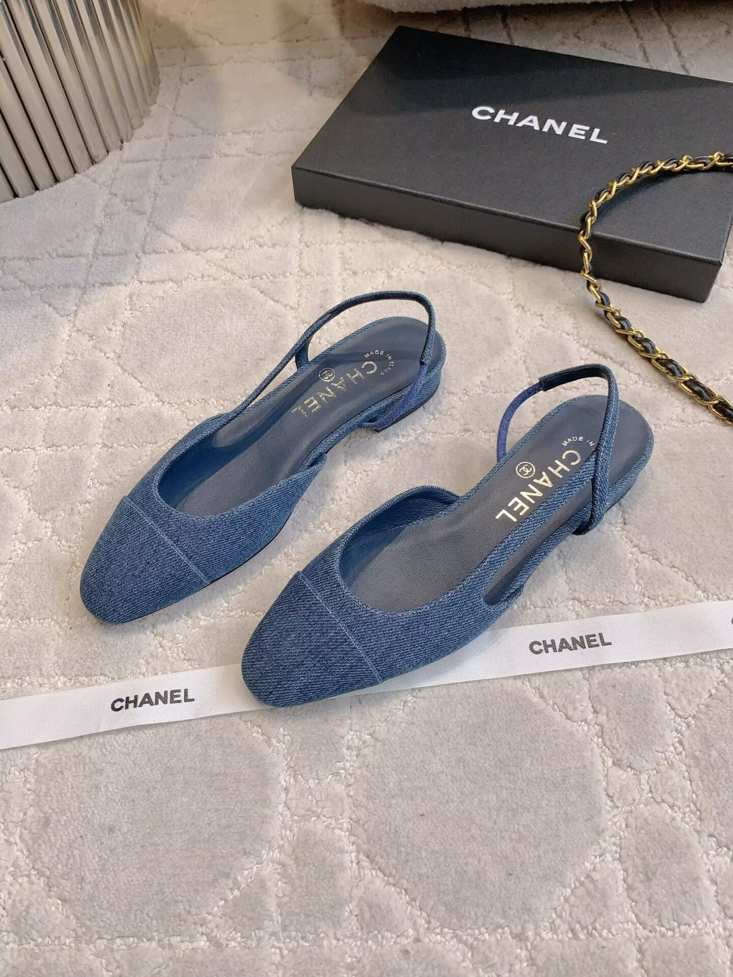 ua Ch*el slingback flats