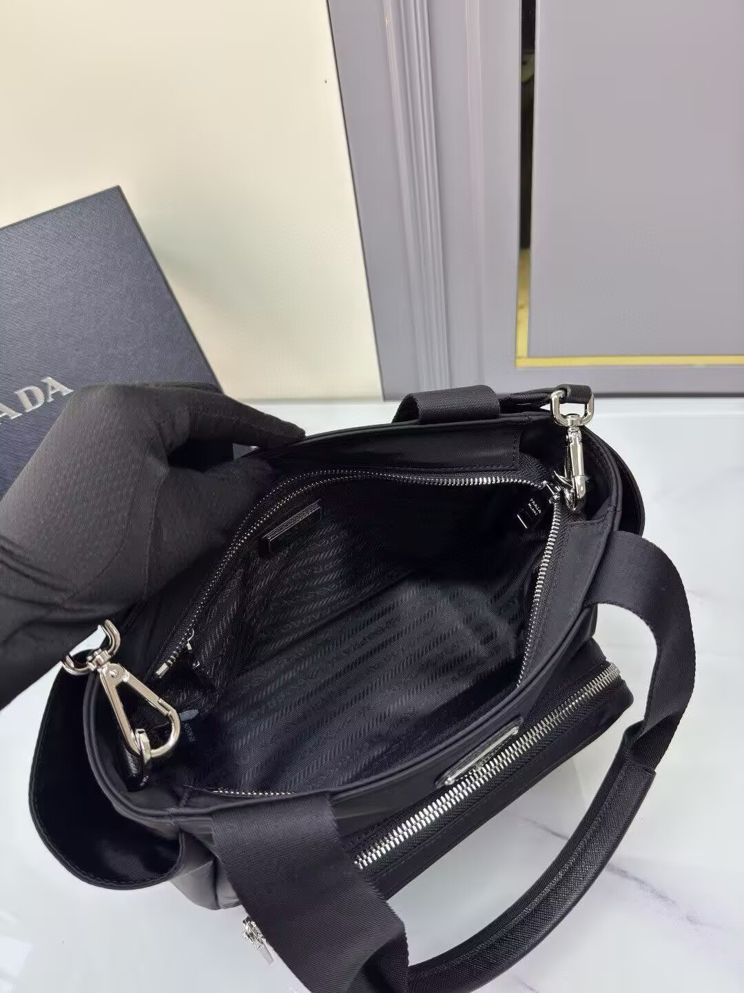 Pra*a re-nylon tote bag 22x26x13cm