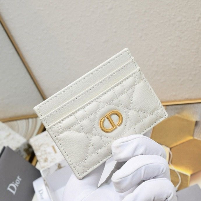 D*0r Card Holder