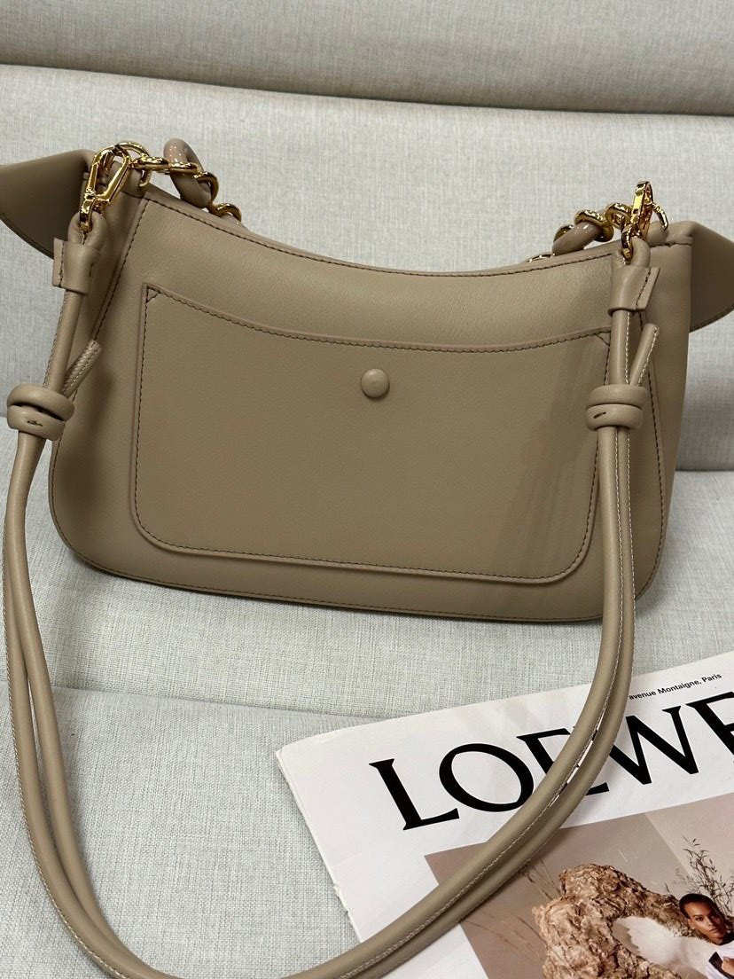 L0ew* medium ola bag 18x26x13cm