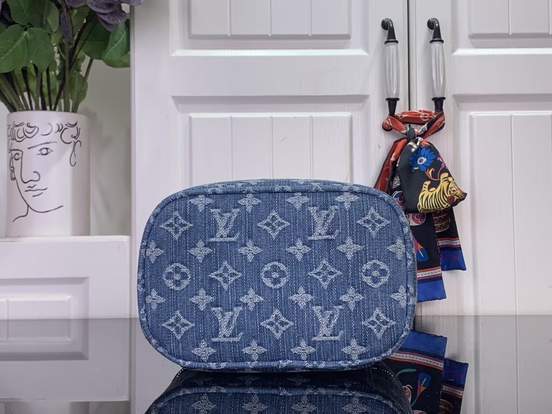 LV Nice Mini M27946 20x13.5x12cm