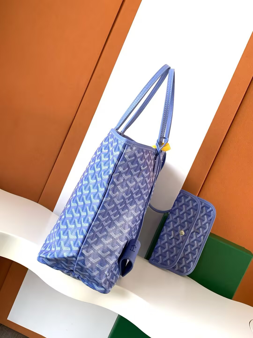 Go*ard small saint l0*is bag 28 cm x 15 cm x 34 cm