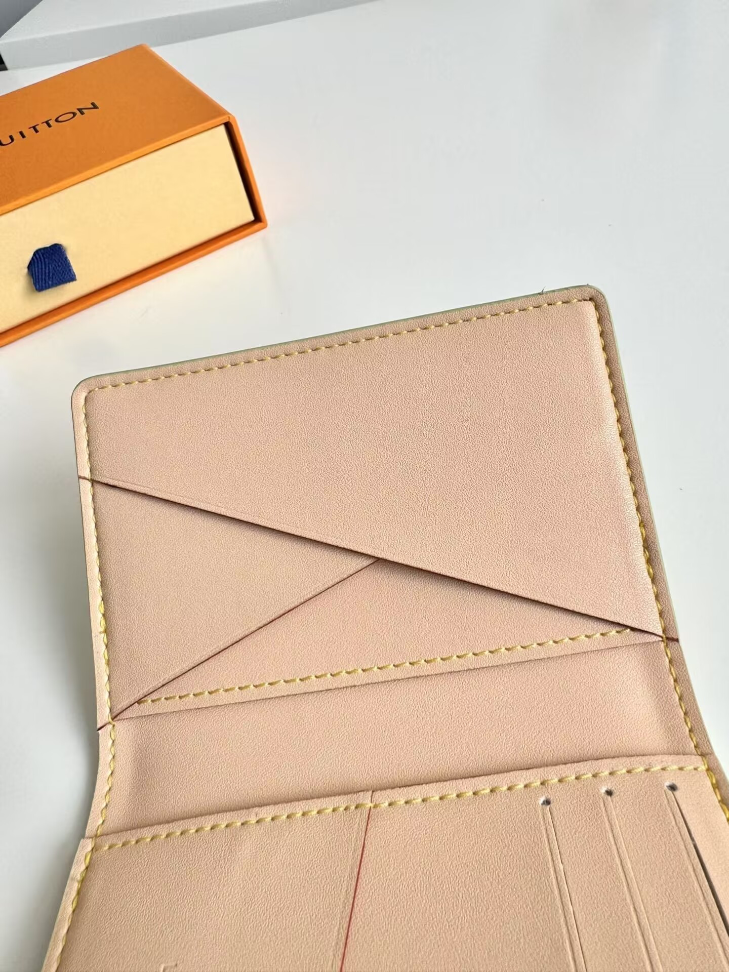 LV Wallet Card Holder N40632