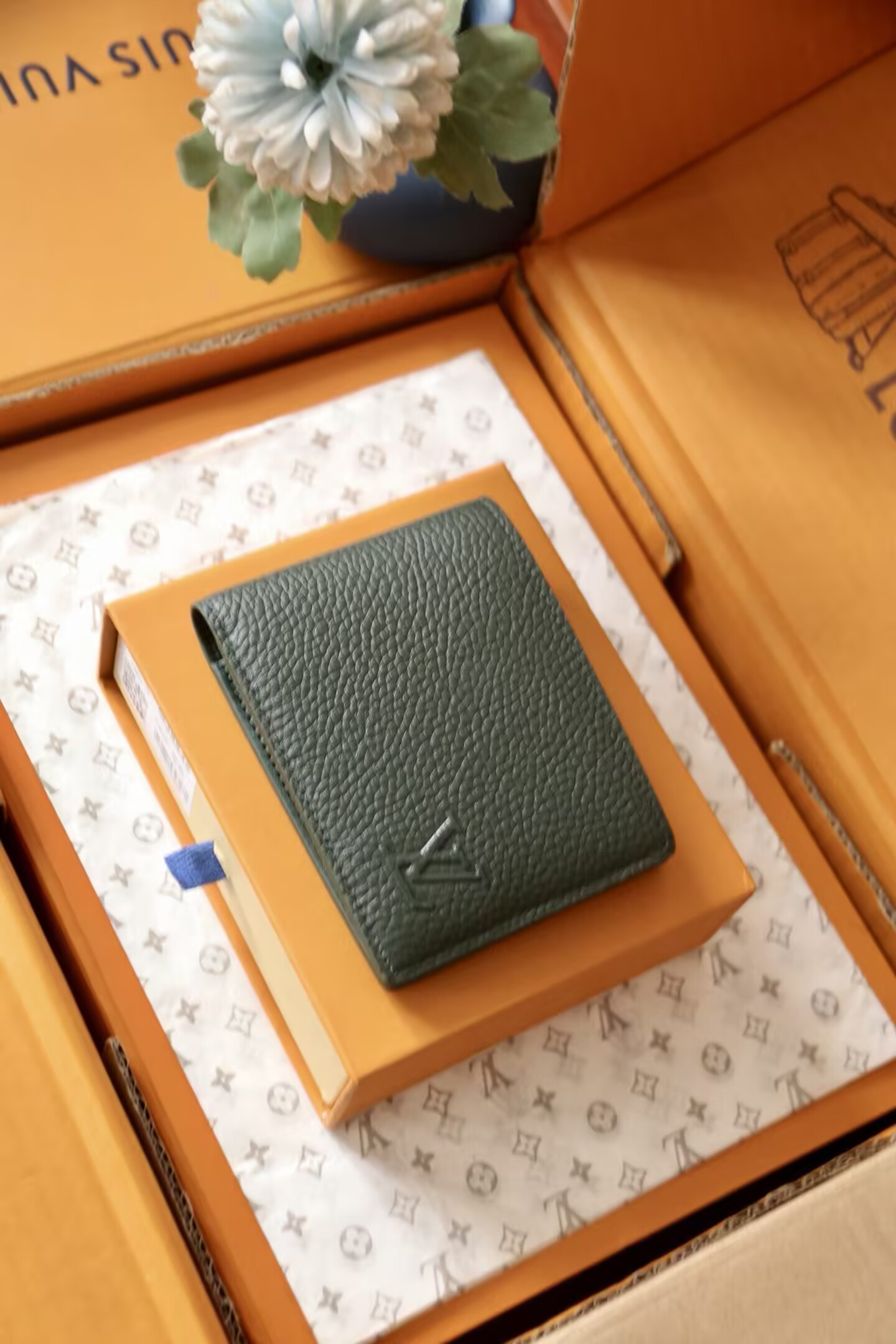 LV MULTIPLE Wallet