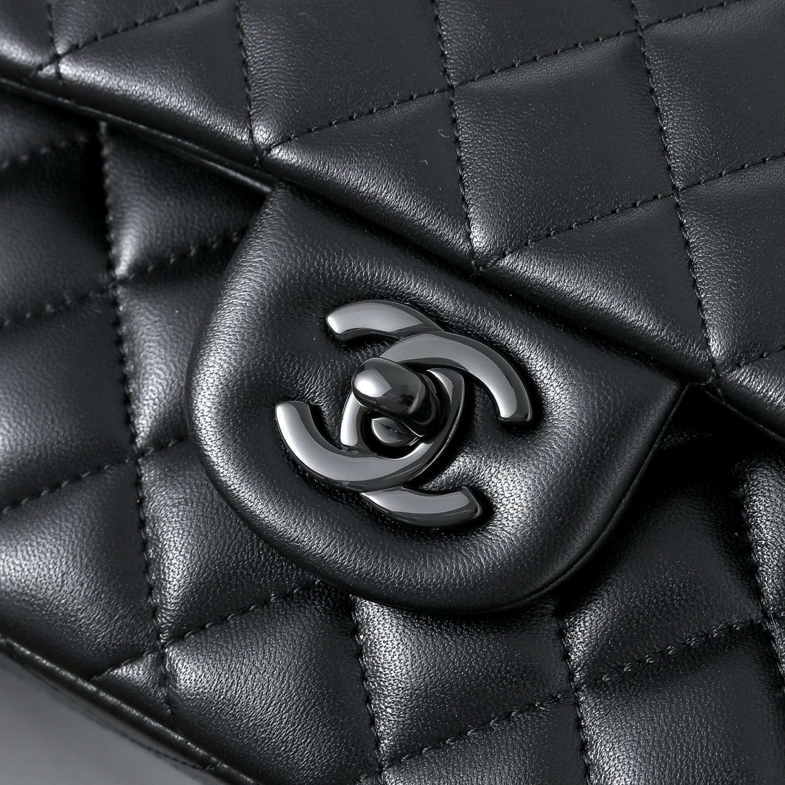 Ch*el classic flap handbag a01113 23x14.5x6cm
