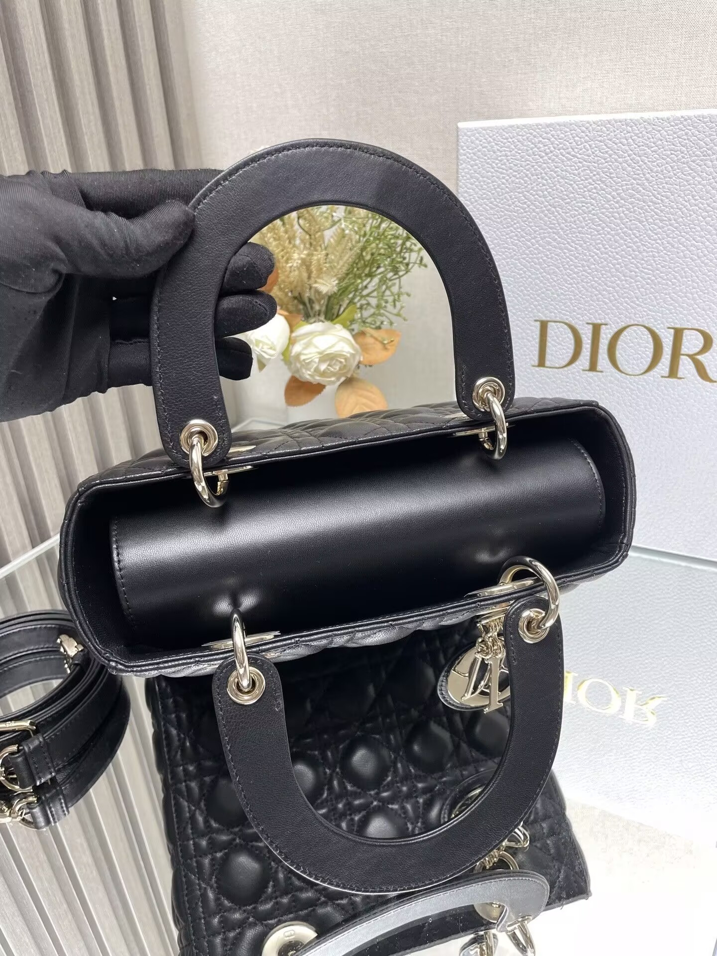 Medium Lady D*0r Bag 24 x 20 x 12 cm