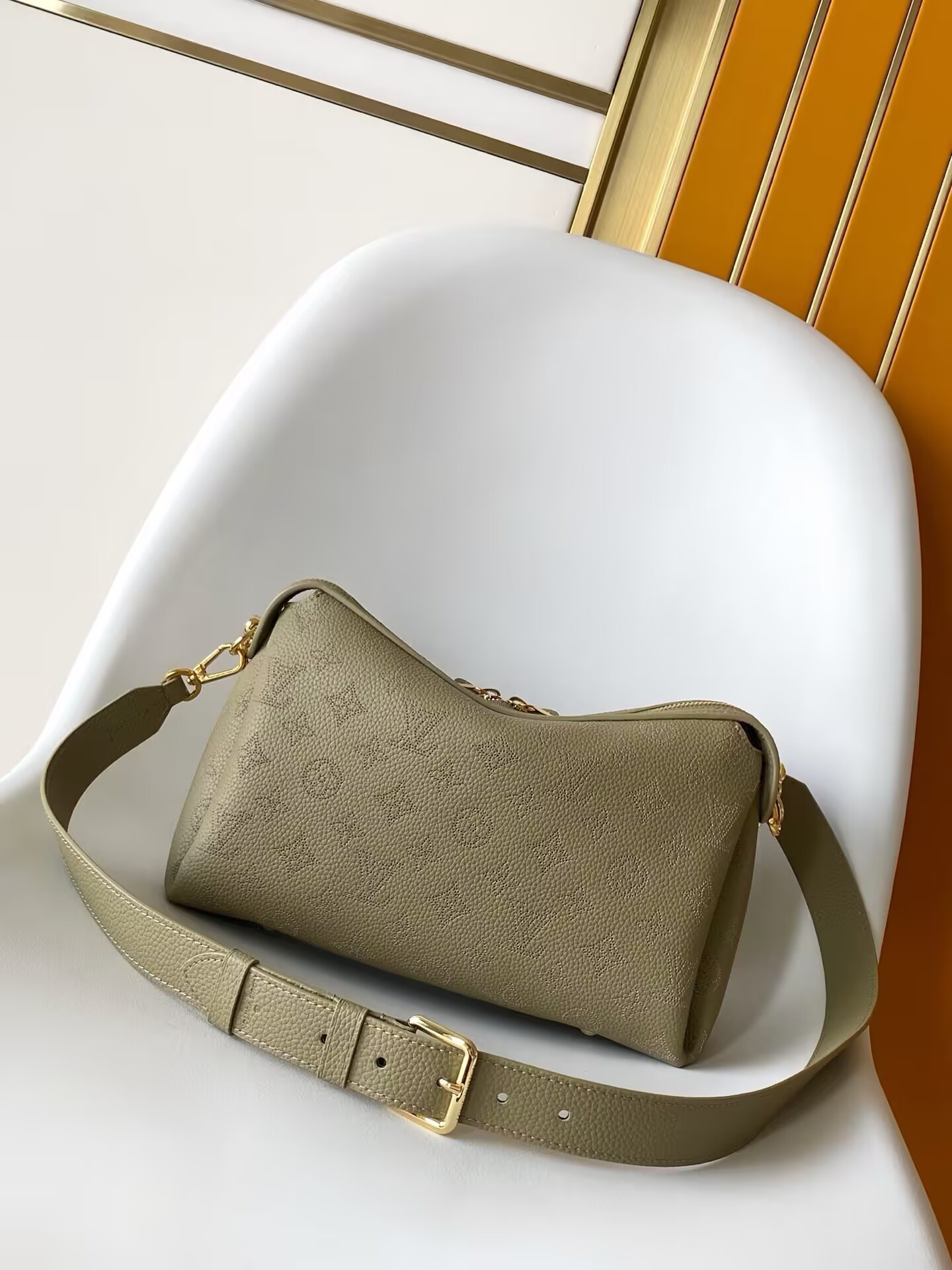 LV Hand It All PM M25904 29x18x13cm