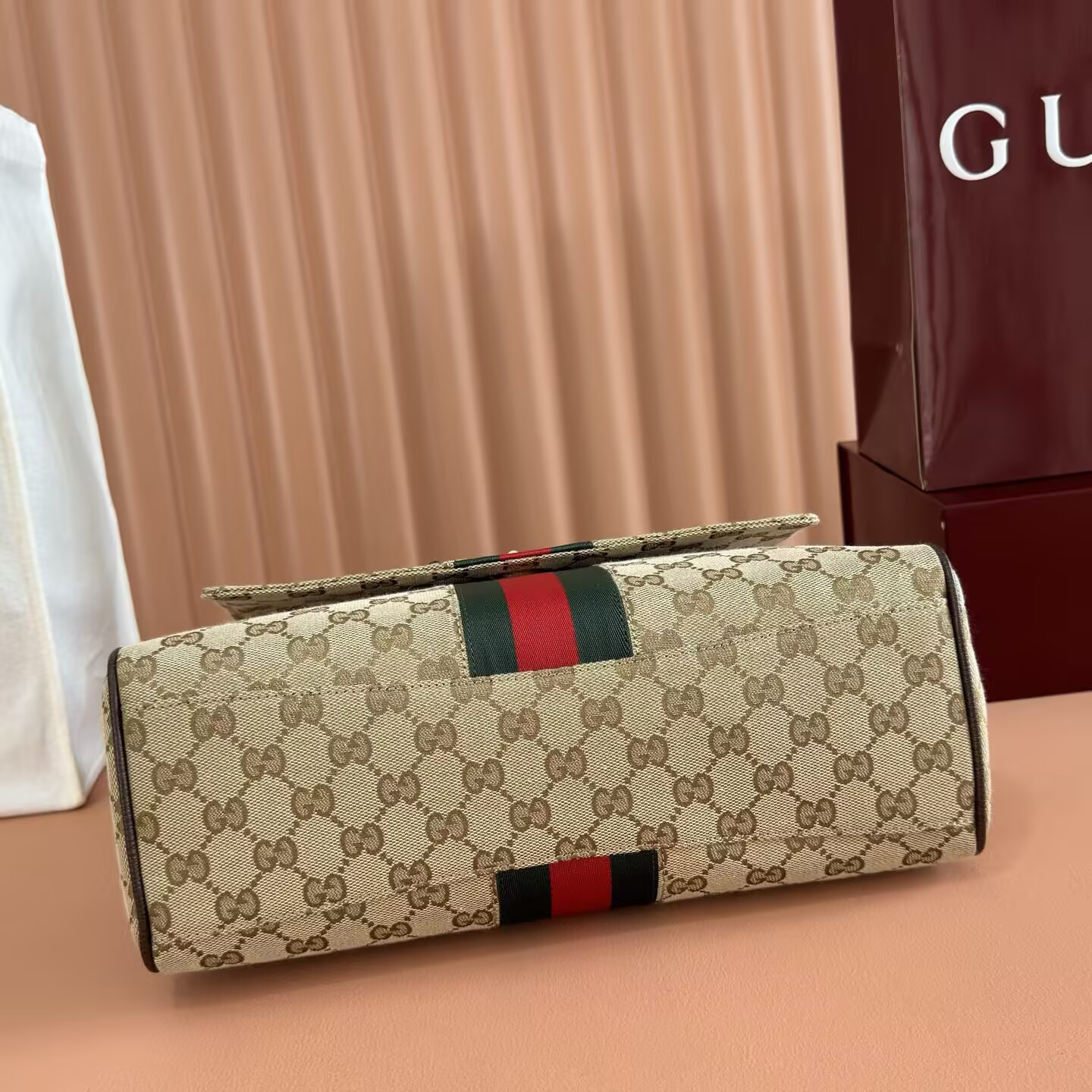 G*u*i paparazzo medium top handle bag 32x24x17cm