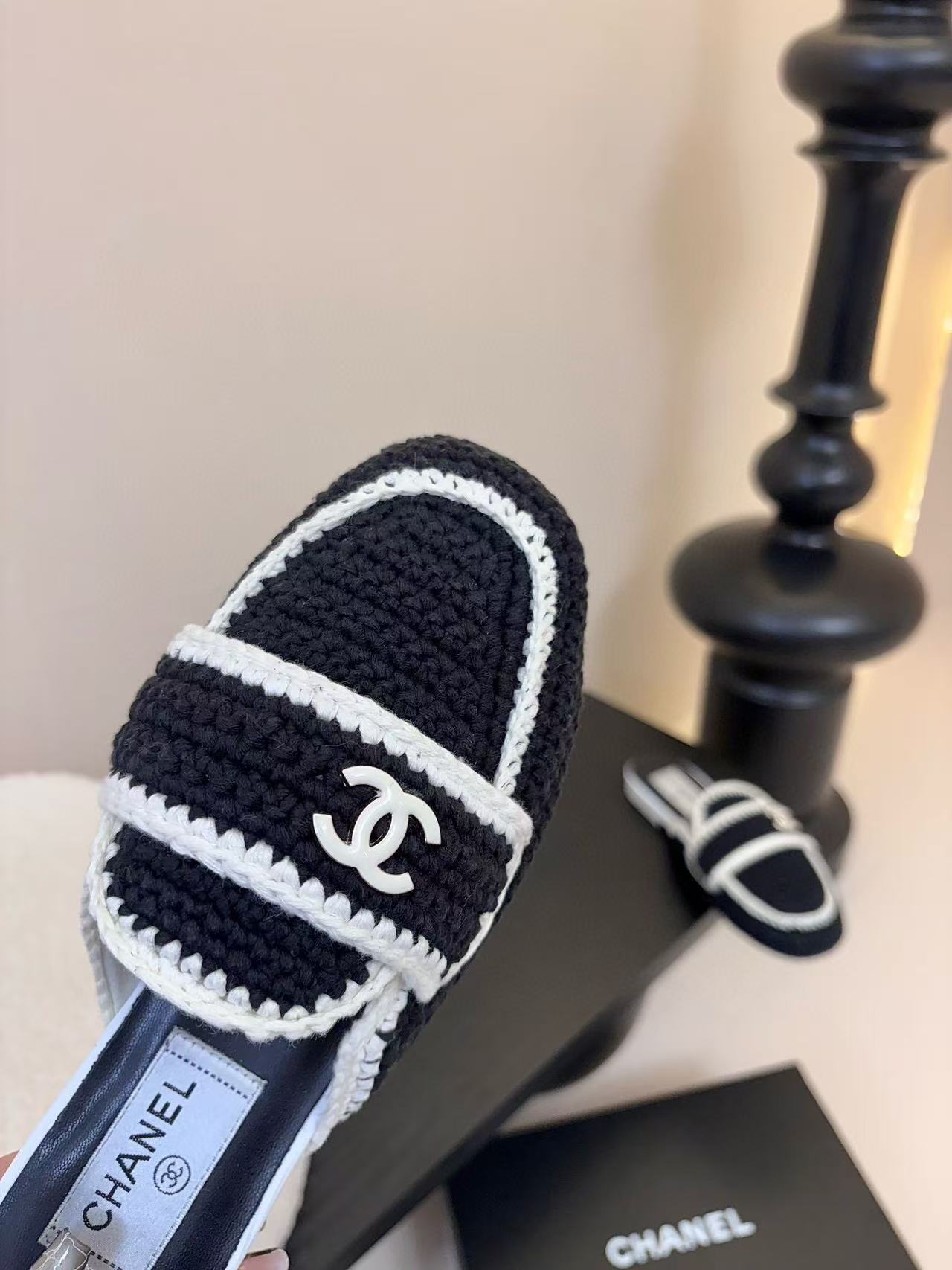 UA Ch*el Slides
