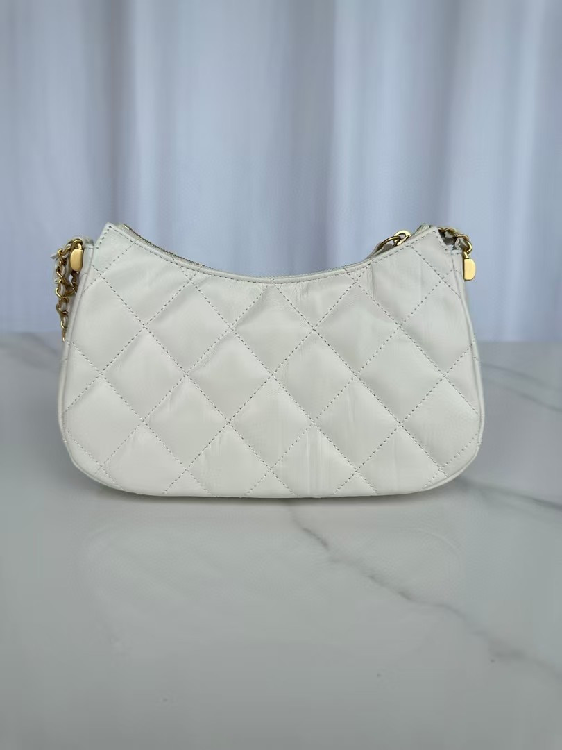 Ch*el Hobo Handbag 23.5x13.5x5.3cm