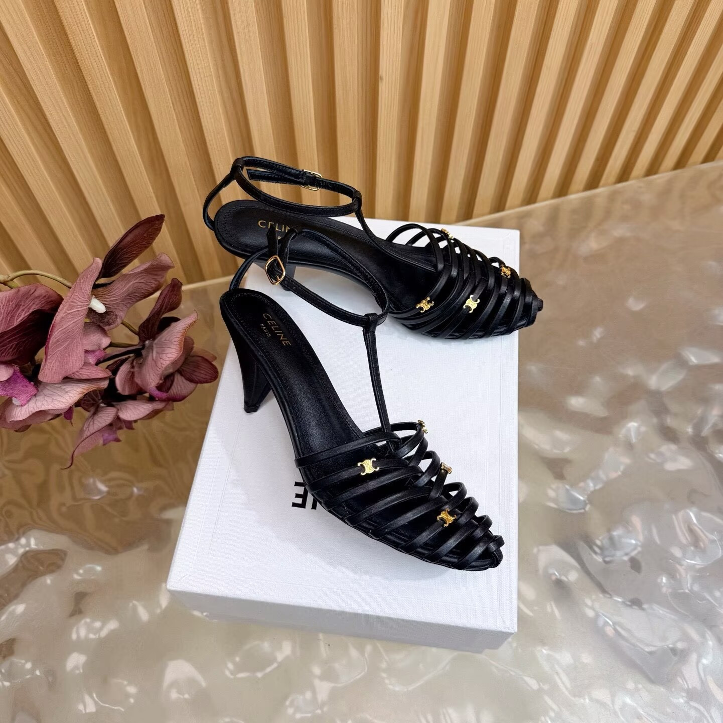 ua Ce**e cage heeled sandal 6cm heel