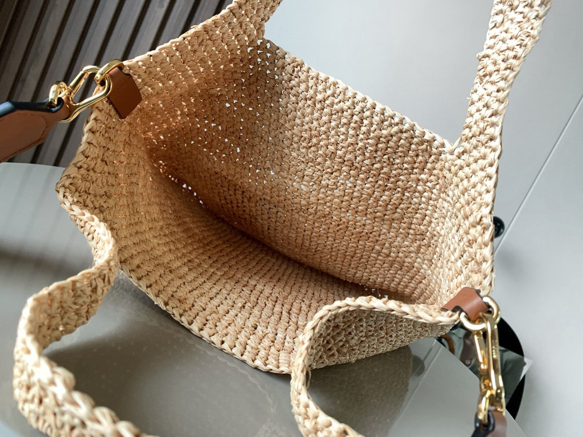 L0ew* mini slit raffia tote 30x30x8cm