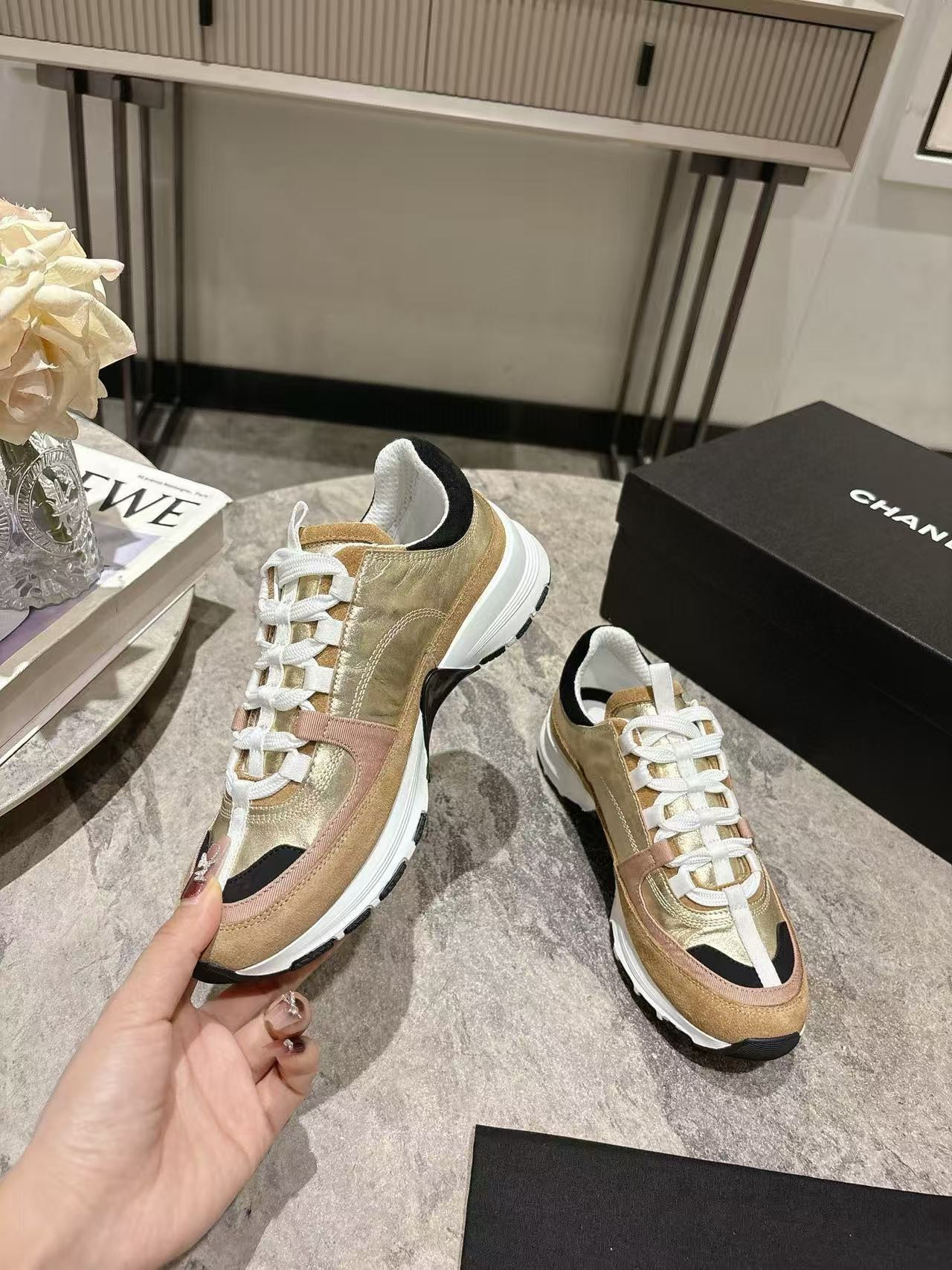 UA Ch*el SNEAKERS