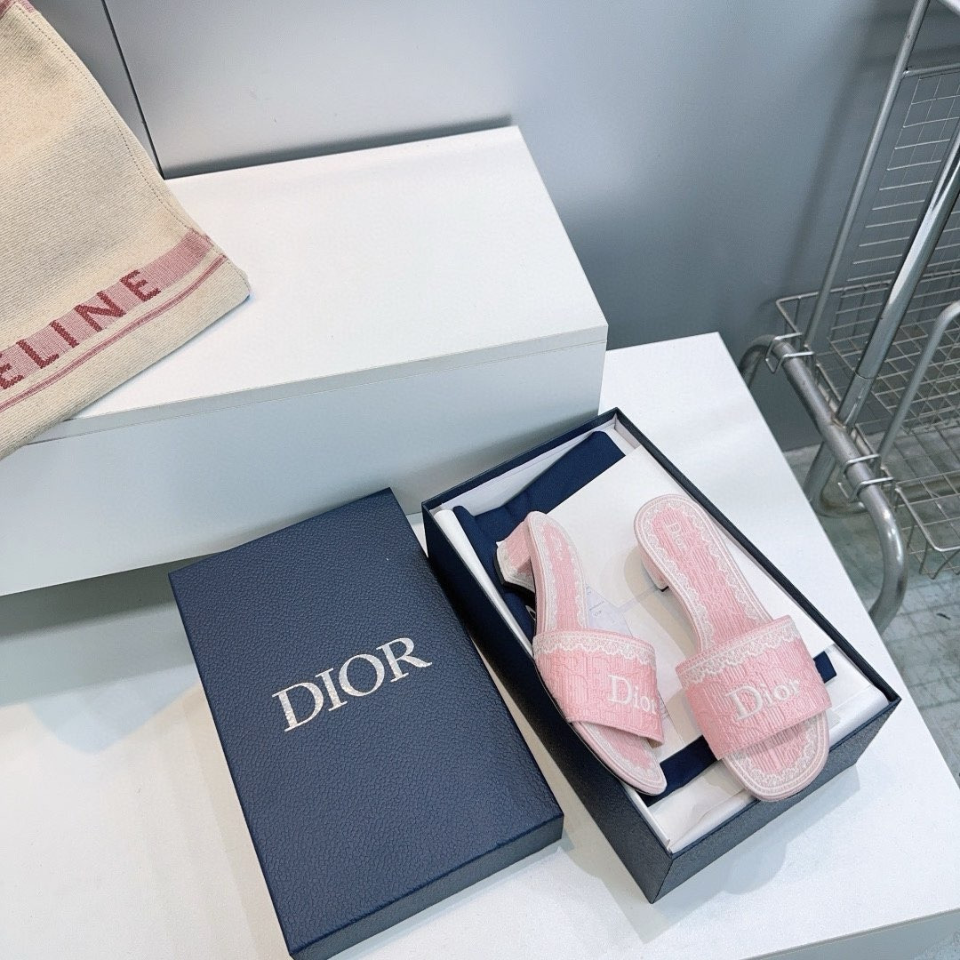 ua D*oramour D*or dentelle heeled slide