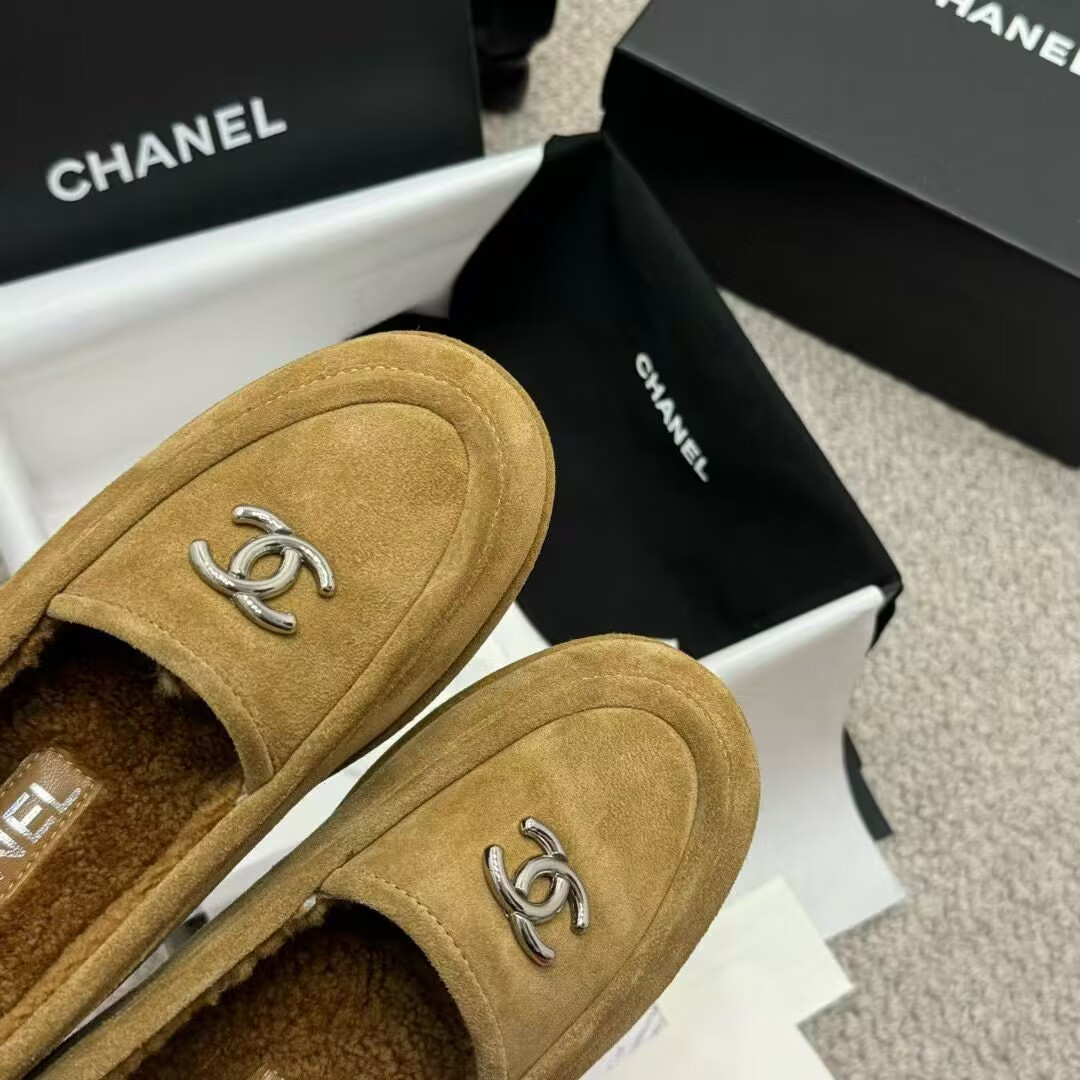 UA Ch*el Loafers