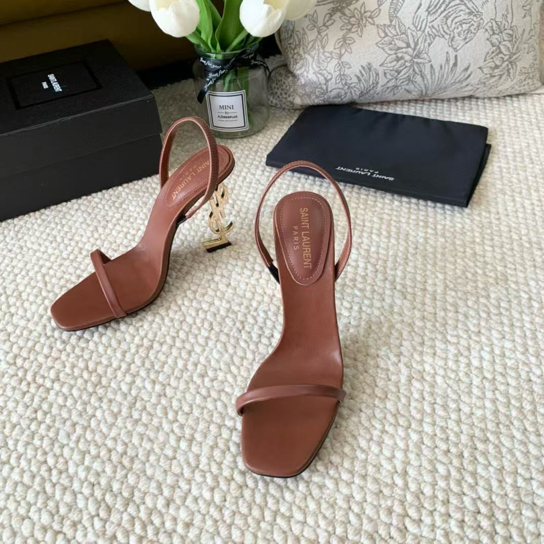 ua Y*L opyum sandals