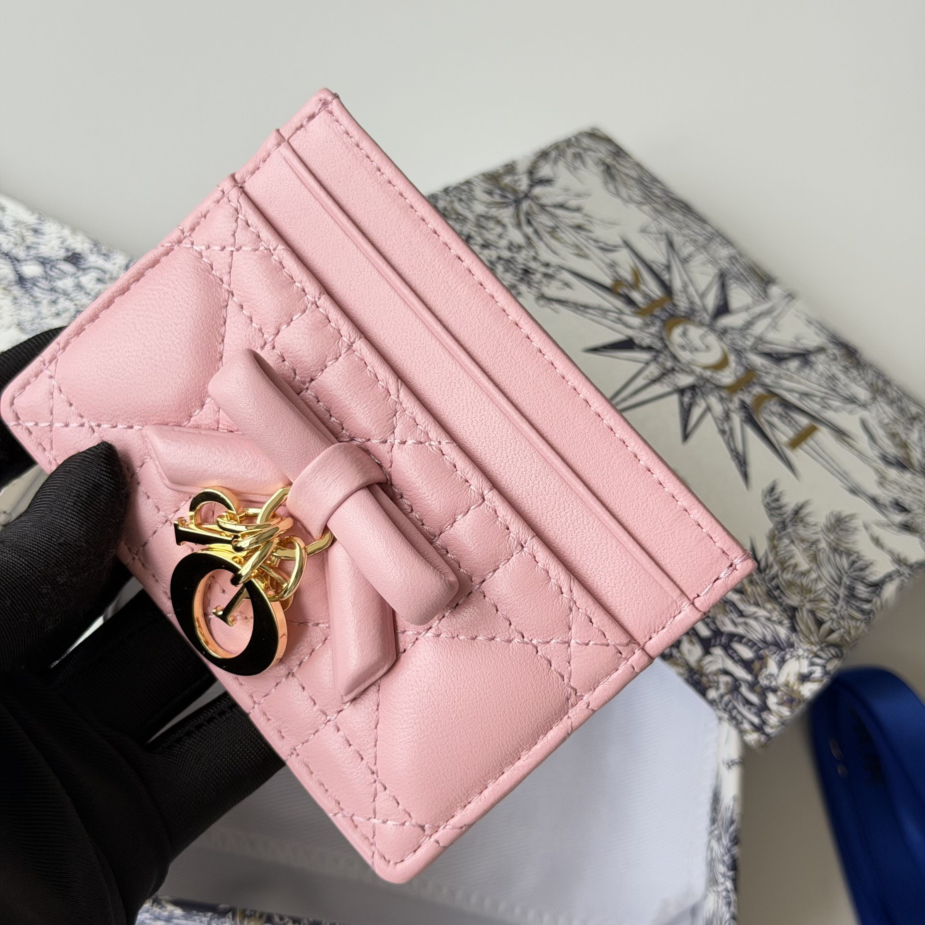 D*or lady freesia card holder 10.5 x 8 x 0.5 cm