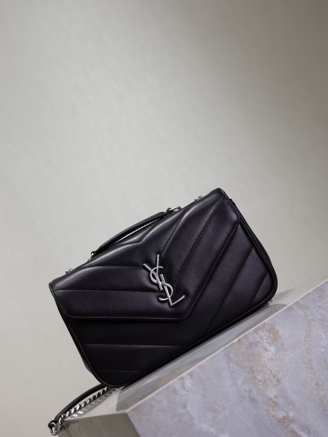 Y*L LOULOU small in MATELASSÉ lambskin 24x14x6cm