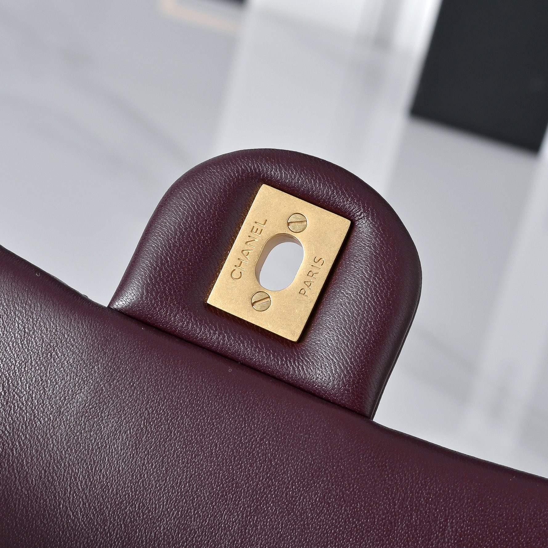Ch*el flap bag burgundy as1787 20x13x7cm