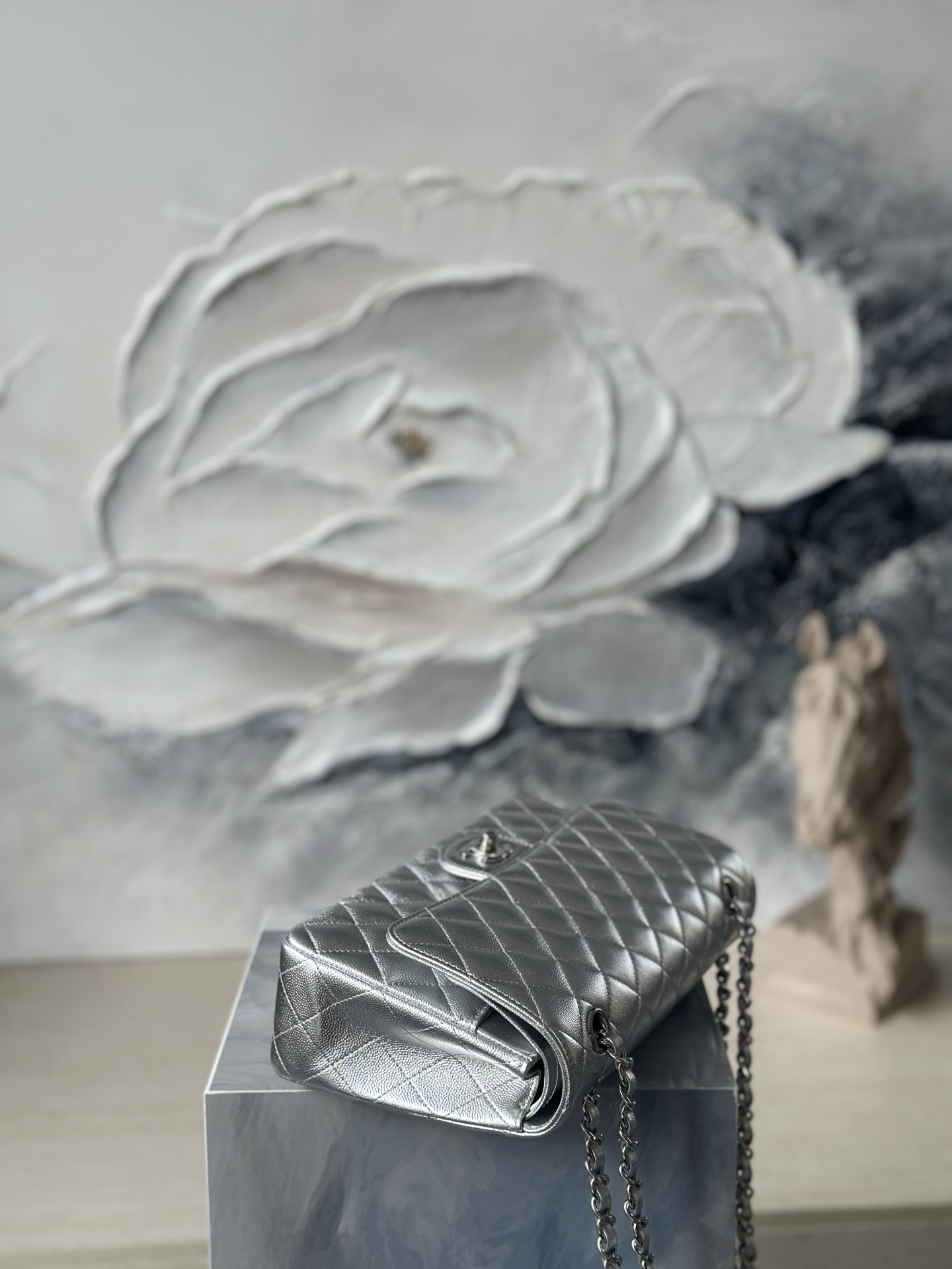 Ch*el flap bag pearlescent silver as1112 25.5x15.5x6cm