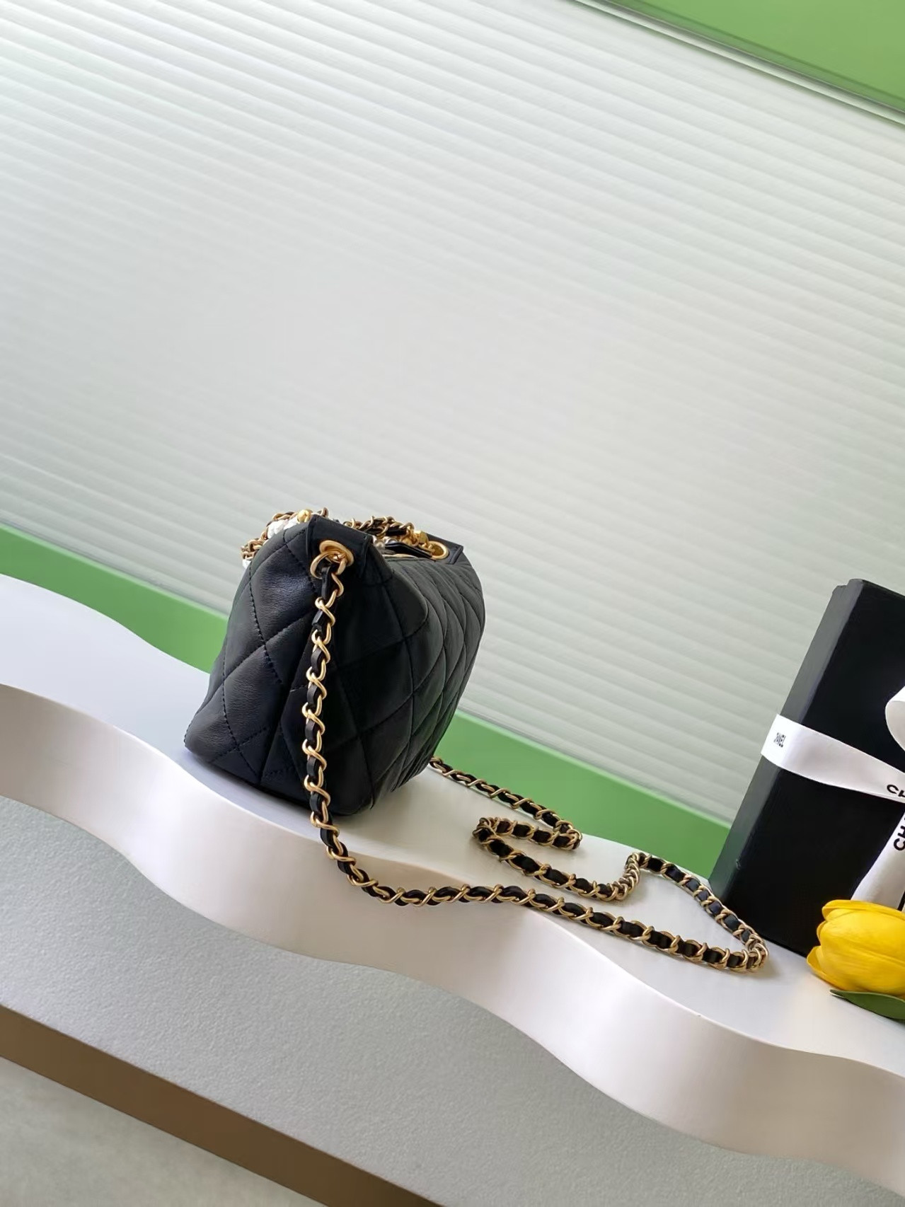 Ch*el hobo handbag 23.5x13x7.5cm