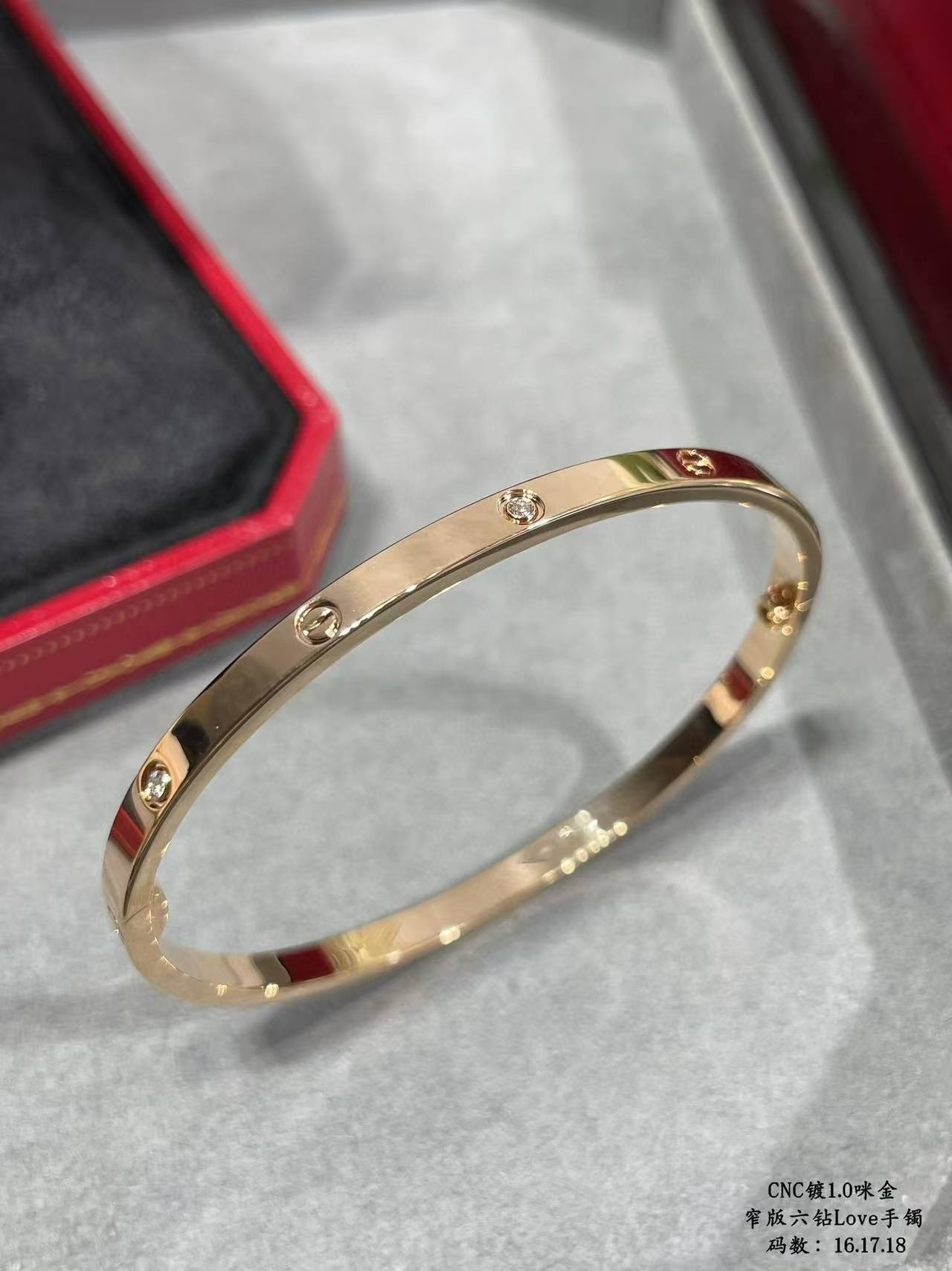 Ca*t*er Narrow version With diamond Bracelet
