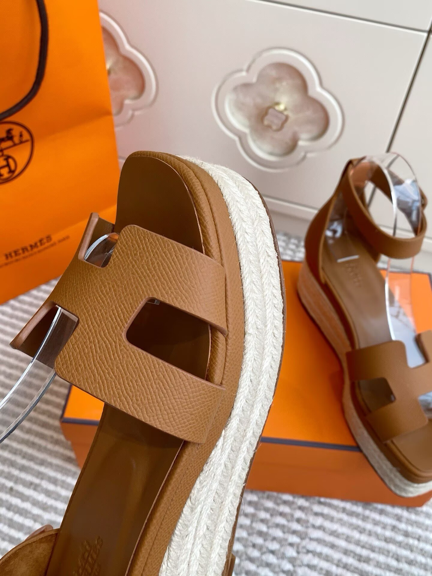 ua H**mes elda spanish woven shoes