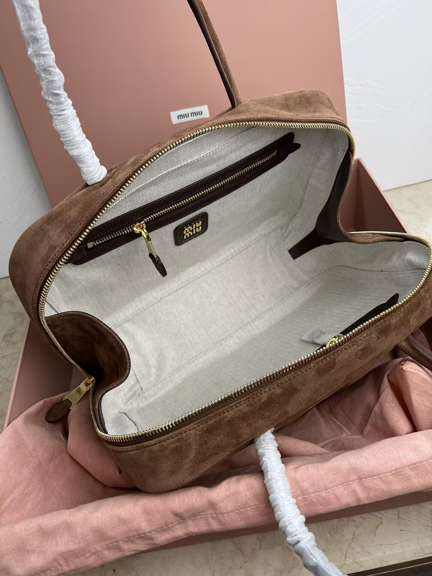 M1v M1v suede beau bag 23x34x10cm