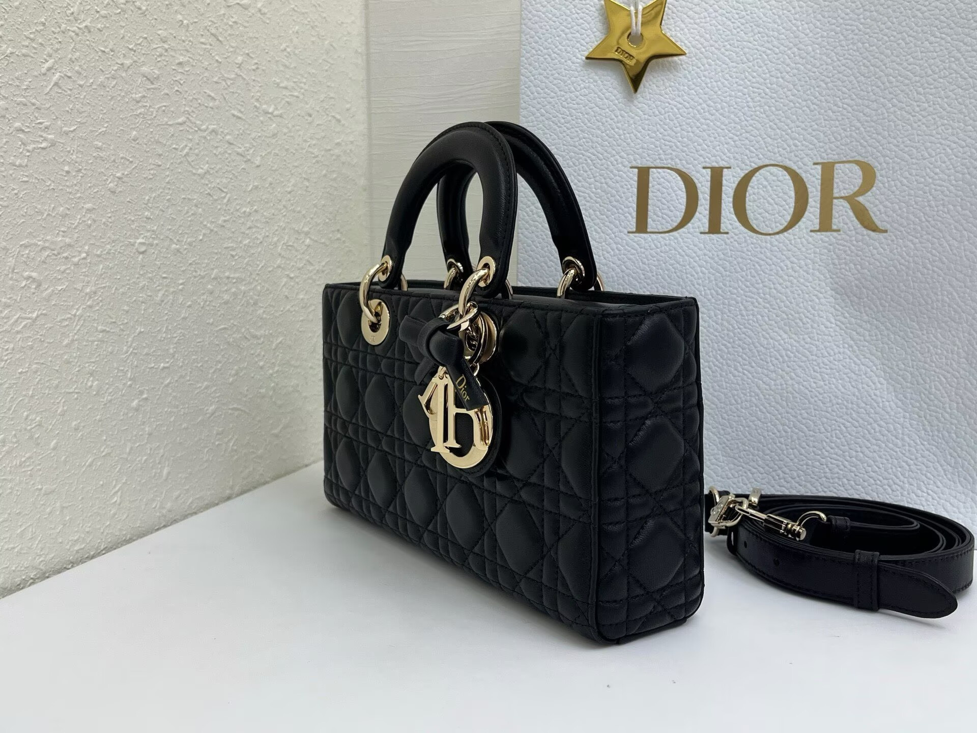 D*or medium lady d-joy bag 26 x13.5 x 5 cm