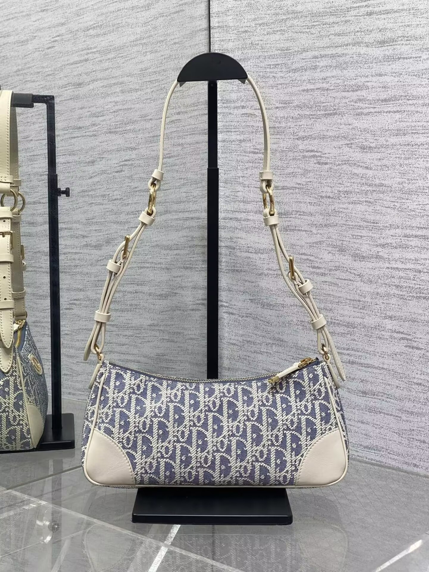 D*0r 30 Montaigne Wanderlust Mini Bag Blue D*0r Oblique Chambray with Smooth Calfskin 26x12x7cm