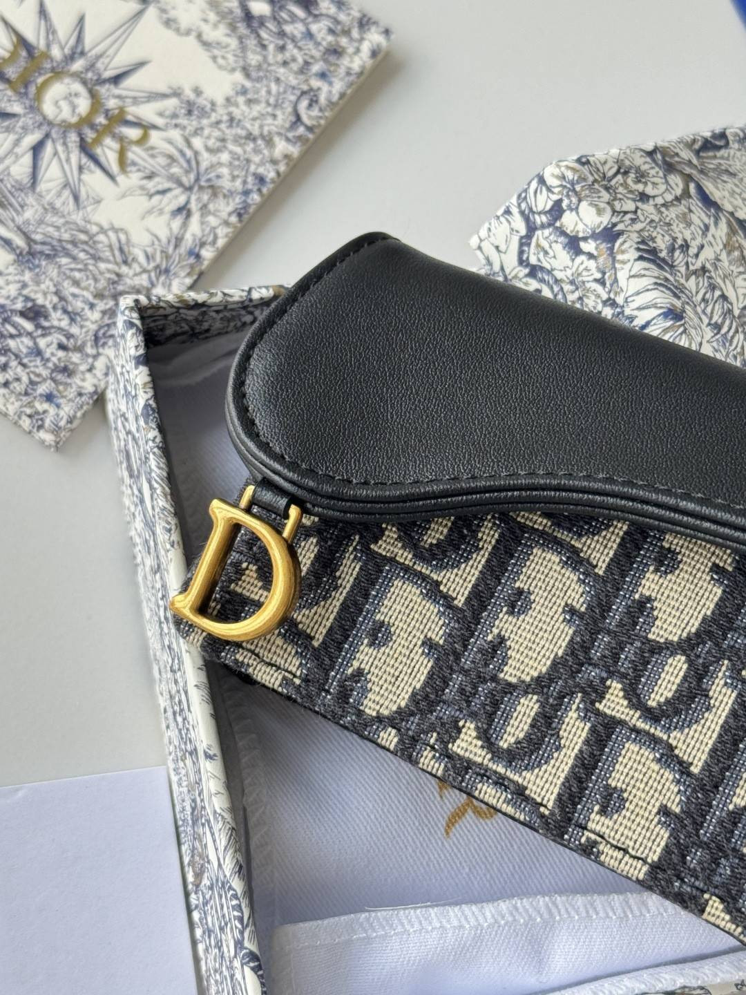 D*0r Saddle Bloom Card Holder 11x7.5x3cm
