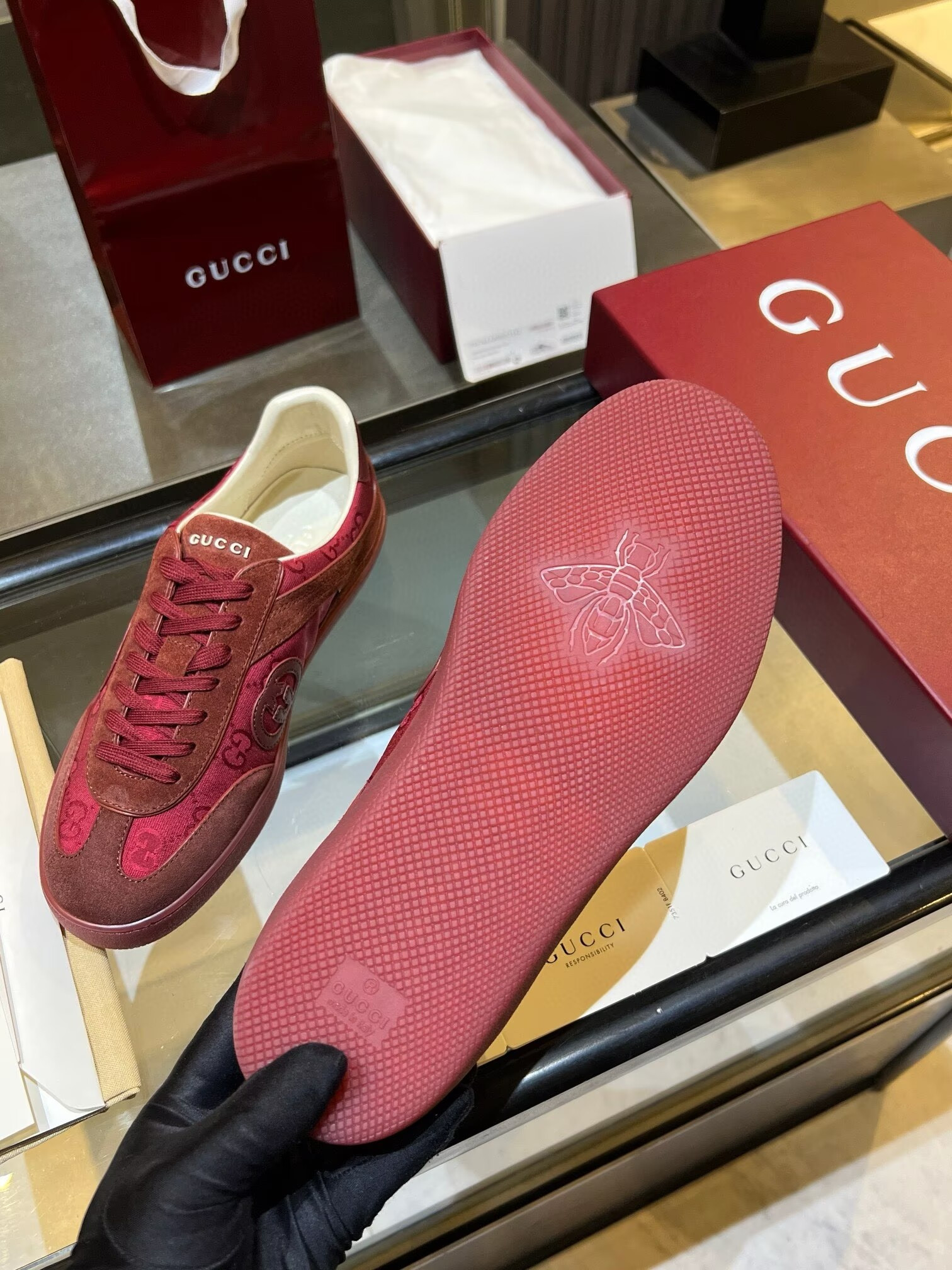 ua G*u*i g75 sneaker rosso ancora