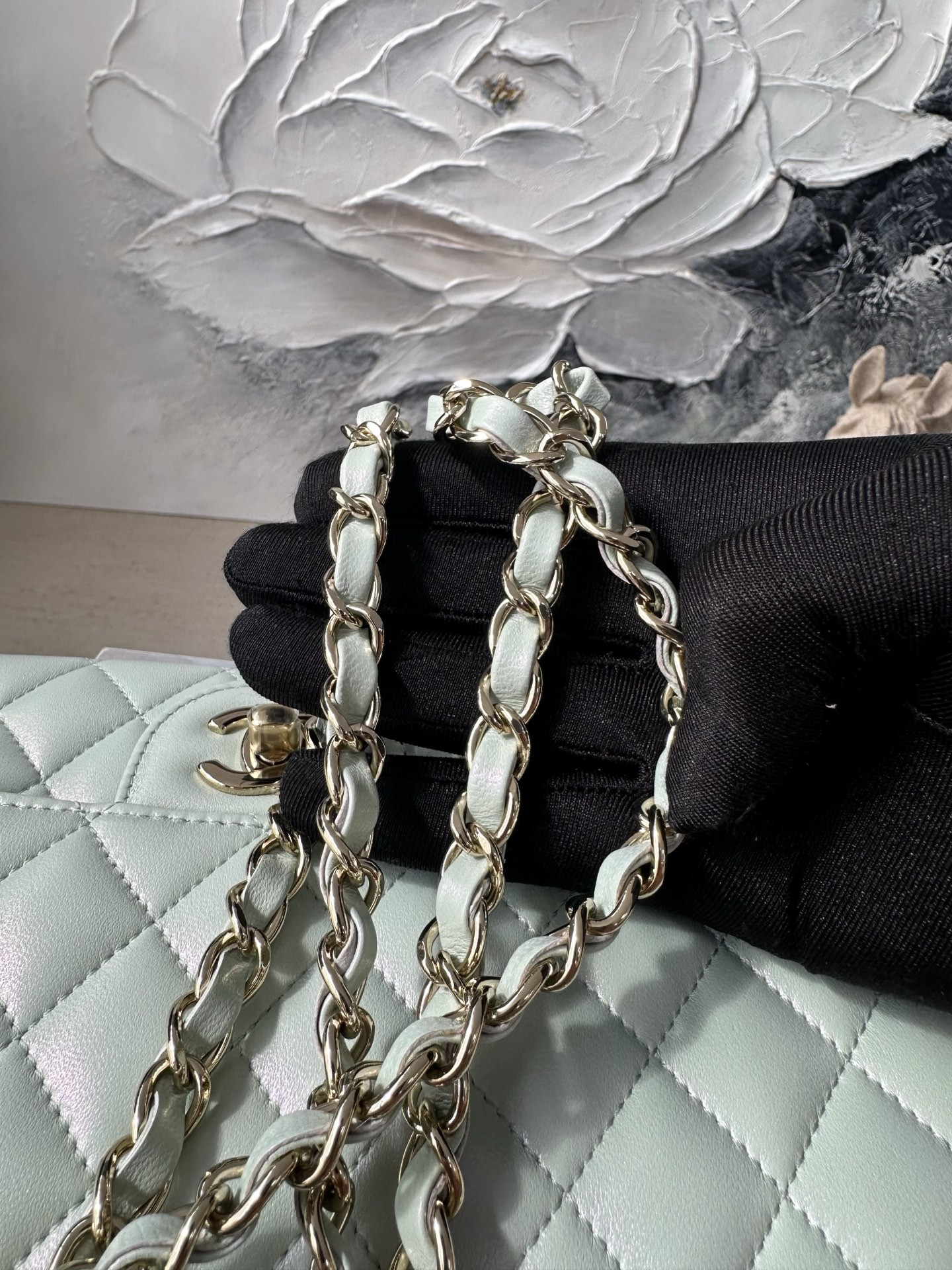 Ch*el flap bag pearlescent as1112 25.5x15.5x6cm