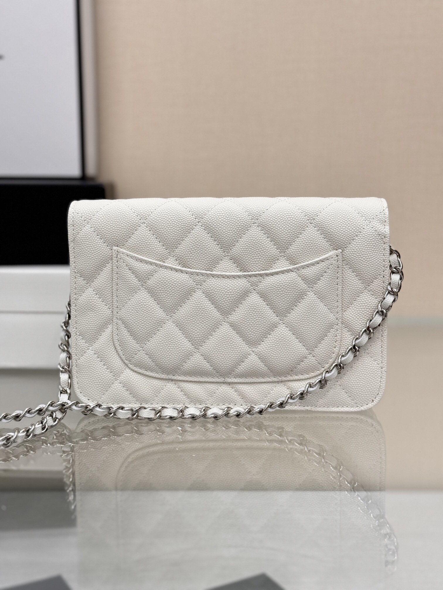 Ch*el WOC CLASSIC WALLET ON CHAIN 12.3x19.2x3.5cm