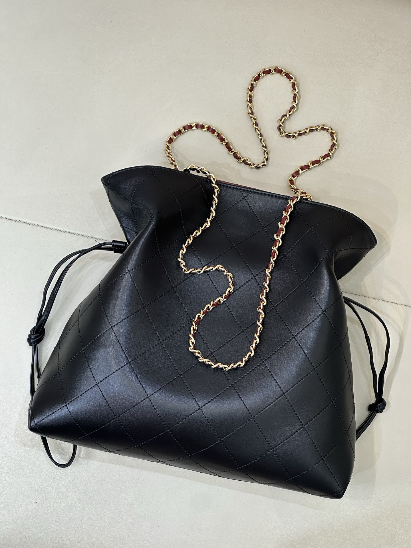 Ch*el small tote bag as6495 25x30x12cm