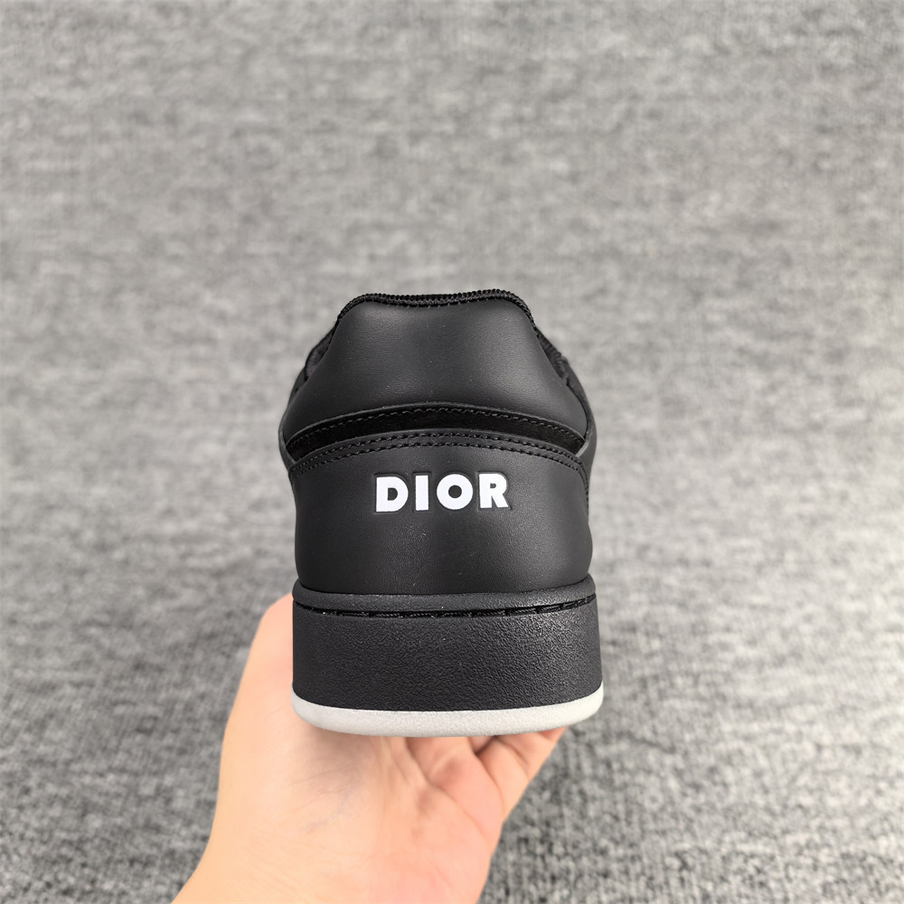 UA D*0r Sneaker