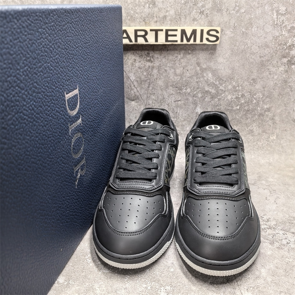 UA D*0r Sneaker