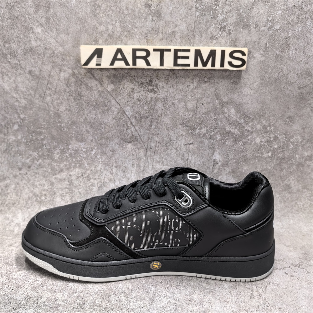 UA D*0r Sneaker
