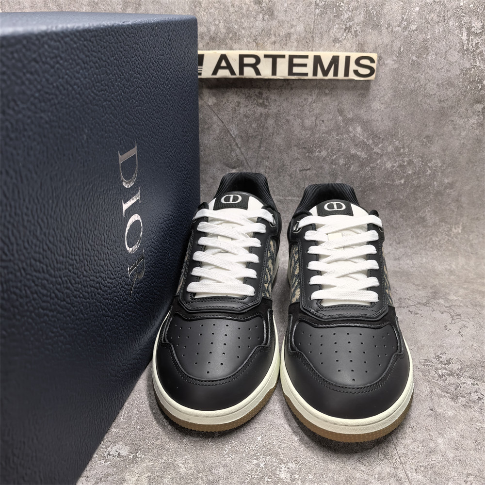 UA D*0r Sneaker
