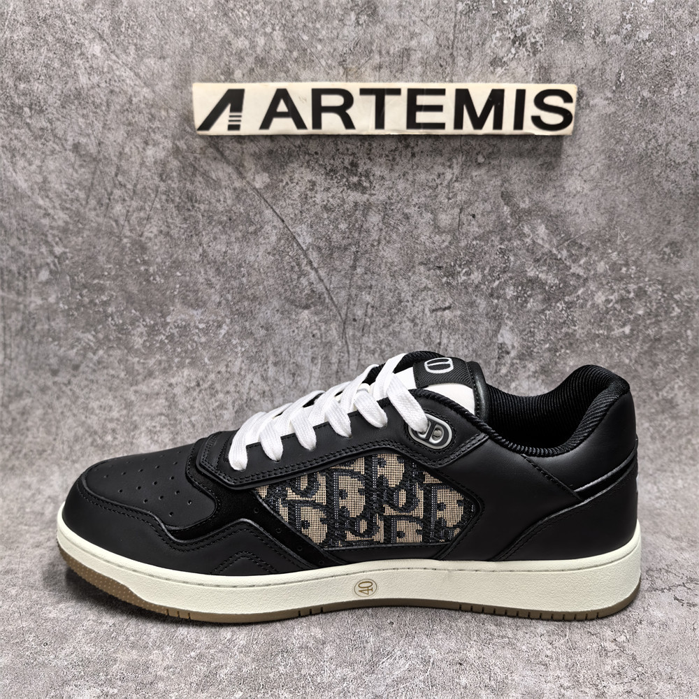 UA D*0r Sneaker