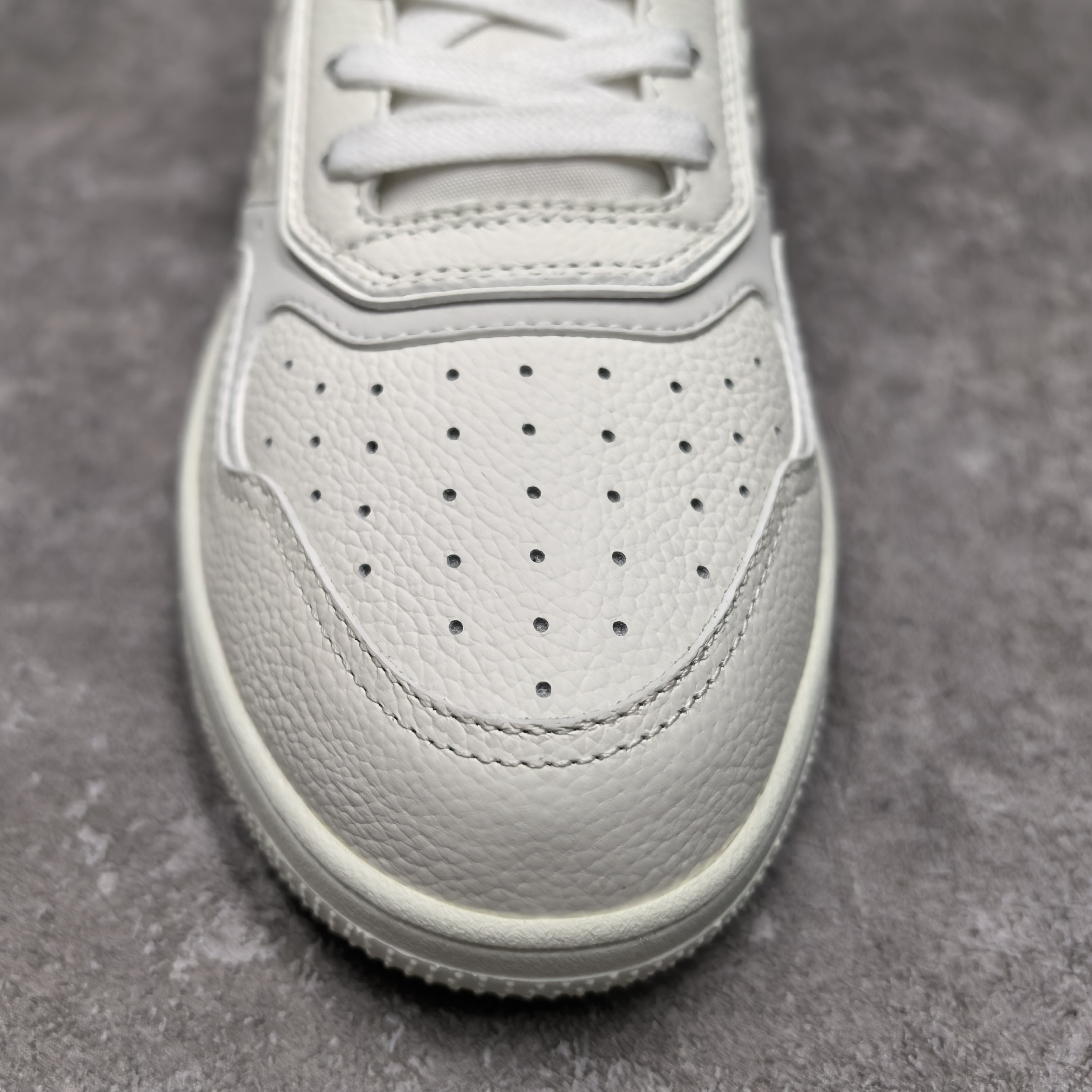 UA D*0r Sneaker