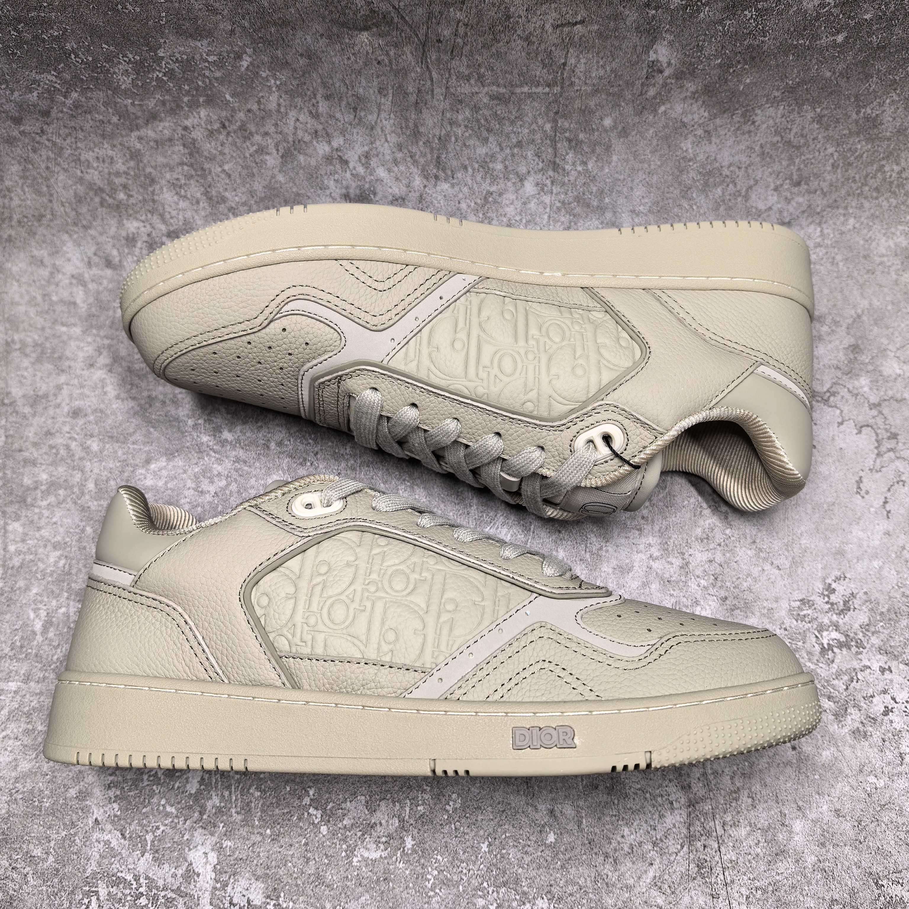 UA D*0r Sneaker